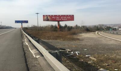 高速路桥广告