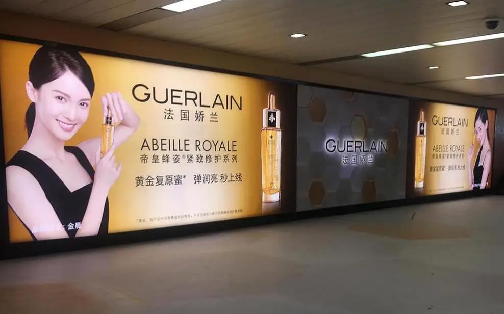 天津地铁灯箱广告